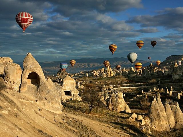 Il circolo vizioso tra riscaldamento climatico e aerei.